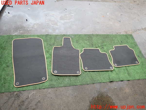 2UPJ-9240857800]ポルシェ・パナメーラ(970M46(改))フロアマット 中古_3