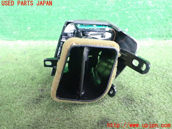2UPJ-9240857528]ポルシェ・パナメーラ(970M46(改))エアコン吹き出し口3(左) 中古_2