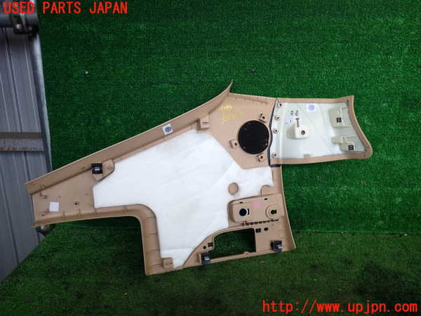 2UPJ-9240857675]ポルシェ・パナメーラ(970M46(改))右リアピラートリム 中古_2
