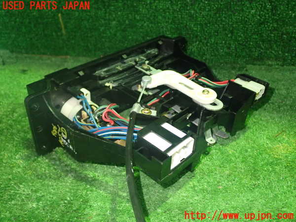 1UPJ-9240866066]ロードスター(NA8C)エアコンスイッチ1 (ジャンク品) 中古_3