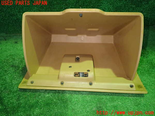 1UPJ-9240867516]ロードスター(NA8C)グローブボックス1 中古_4