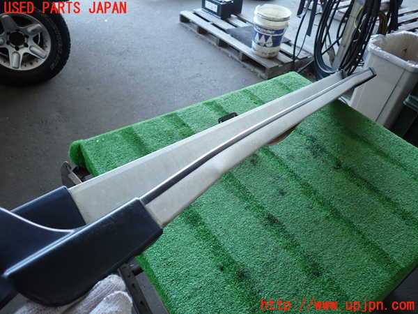 2UPJ-9240871390]ランクルプラド(KZJ95W)右サイドステップ 中古　【ジャンク品】_2