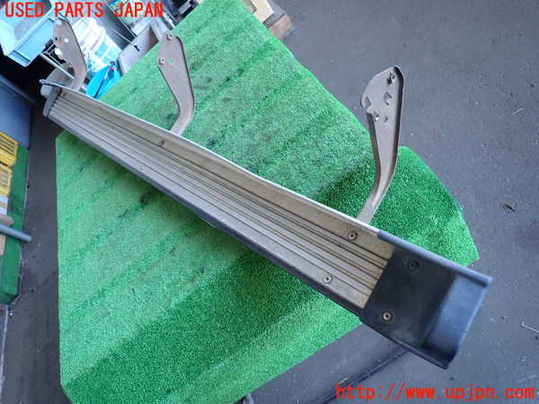 2UPJ-9240871392]ランクルプラド(KZJ95W)左サイドステップ 中古　【ジャンク品】_4