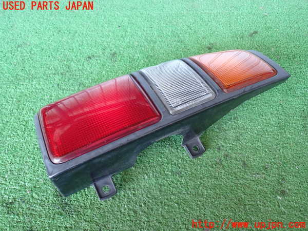 2UPJ-9240871536]ランクルプラド(KZJ95W)左テールランプ 中古　【ジャンク品】_3