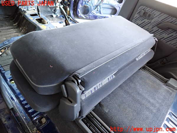 2UPJ-9240877125]ランクルプラド(KZJ95W)2列目シート 中古_4