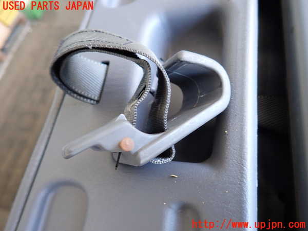 2UPJ-9240877265]ランクルプラド(KZJ95W)左3列目シート 中古_3