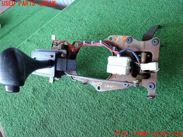 2UPJ-9240877555]ランクルプラド(KZJ95W)ATシフトレバー 中古_3