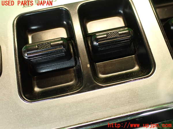 2UPJ-9240886240]センチュリー(GZG50)右前パワーウィンドウスイッチ 中古_3