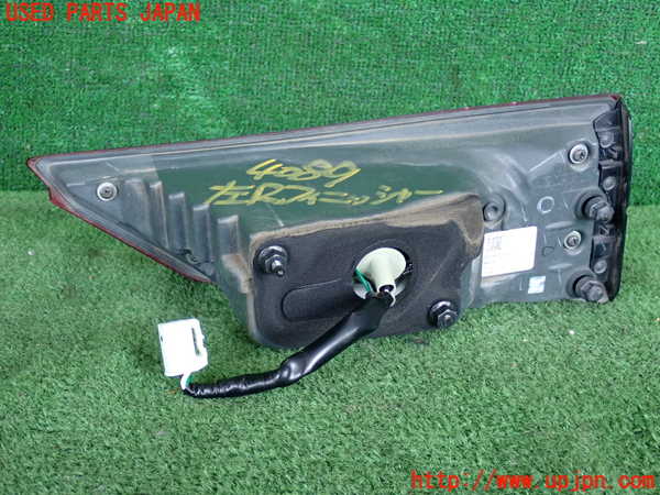 2UPJ-9240891552]レクサス・IS350(GSE31)左リアフィニッシャー 中古_2