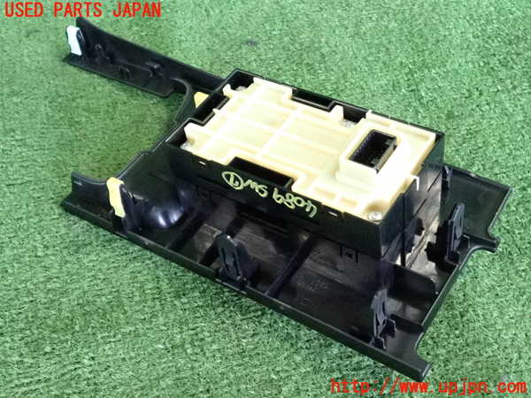 2UPJ-9240896312]レクサス・IS350(GSE31)スイッチ7(走行モード 横滑り防止OFF) 中古_2