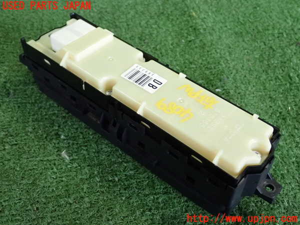 2UPJ-9240896240]レクサス・IS350(GSE31)右前パワーウィンドウスイッチ 中古_2
