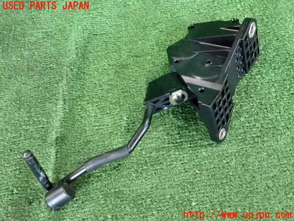 2UPJ-9240896381]レクサス・IS350(GSE31)センサー1(アクセルペダル) 中古_2