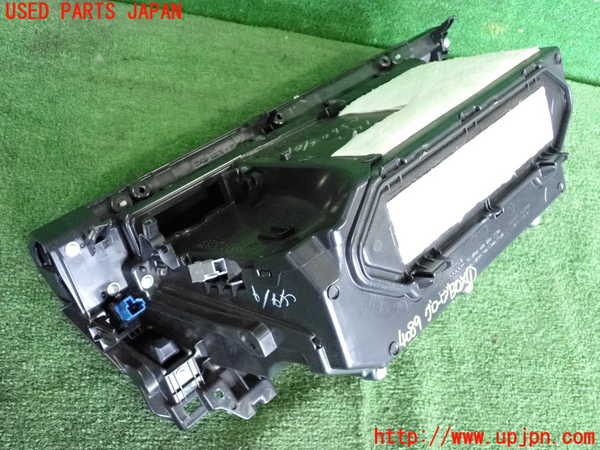 2UPJ-9240897516]レクサス・IS350(GSE31)グローブボックス1 中古_3
