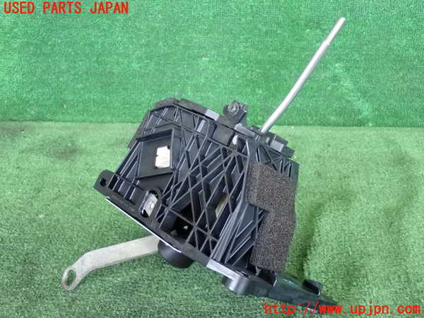 2UPJ-9240897555]レクサス・IS350(GSE31)ATシフトレバー 中古_2