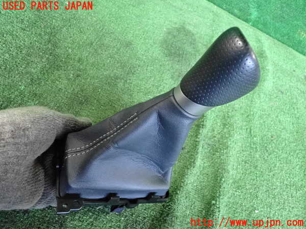 2UPJ-9240897570]レクサス・IS350(GSE31)シフトノブ 中古_2