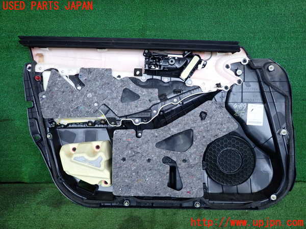 2UPJ-9240891234]レクサス・IS350(GSE31)右前ドア内張り 中古_4