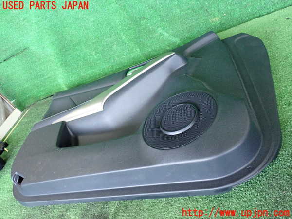 2UPJ-9240891264]レクサス・IS350(GSE31)左前ドア内張り 中古_3