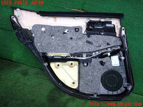 2UPJ-9240891294]レクサス・IS350(GSE31)右後ドア内張り 中古_4