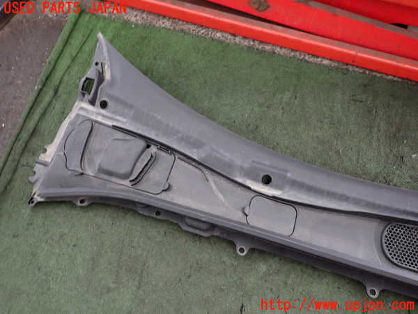 2UPJ-9240901190]ボルボ・V60(ZB420TM)カウルトップ 中古_2