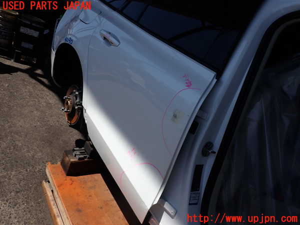 2UPJ-9240901290]ボルボ・V60(ZB420TM)右後ドア 中古(43R-011795 M12385)_2
