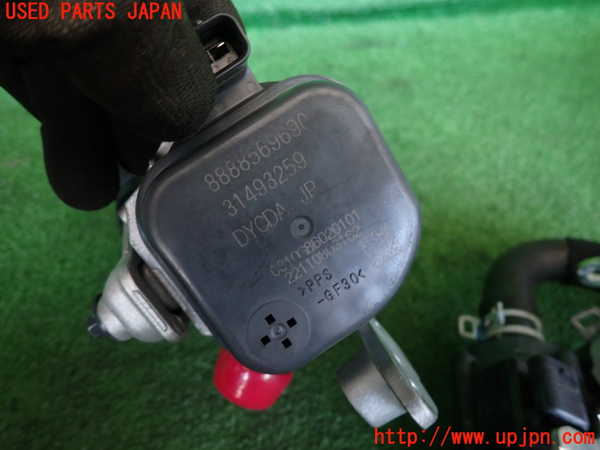 2UPJ-9240902110]ボルボ・V60(ZB420TM)ウォーターポンプ 中古_3
