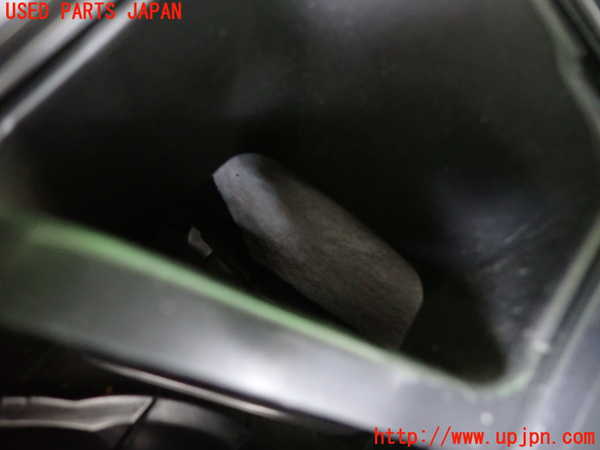 2UPJ-9240902560]ボルボ・V60(ZB420TM)エアクリーナーボックス 中古_3