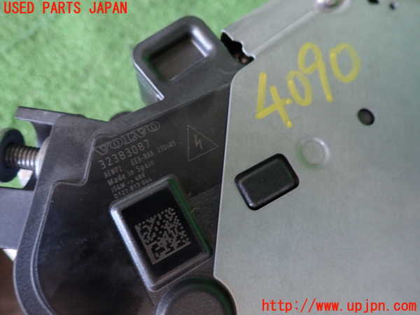 2UPJ-9240906015]ボルボ・V60(ZB420TM)オルタネーター(ダイナモ) 中古_3