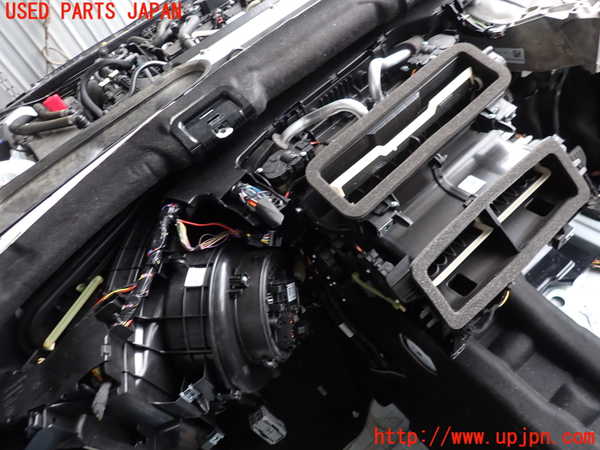 2UPJ-9240906081]ボルボ・V60(ZB420TM)エバポレーター1 中古_2
