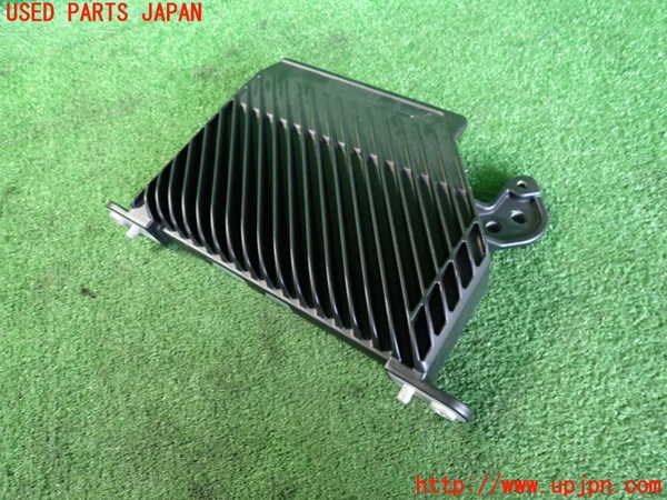 2UPJ-9240906525]ボルボ・V60(ZB420TM)アンプ 中古_2