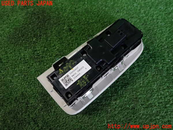 2UPJ-9240906240]ボルボ・V60(ZB420TM)右前パワーウィンドウスイッチ 中古_2