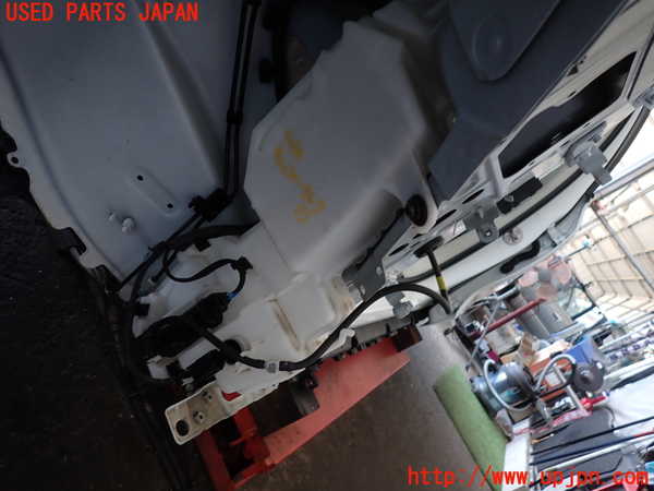 2UPJ-9240906791]ボルボ・V60(ZB420TM)ウォッシャータンク1 中古_2
