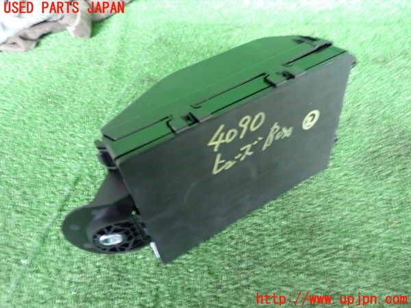 2UPJ-9240906742]ボルボ・V60(ZB420TM)ヒューズボックス2 中古_2