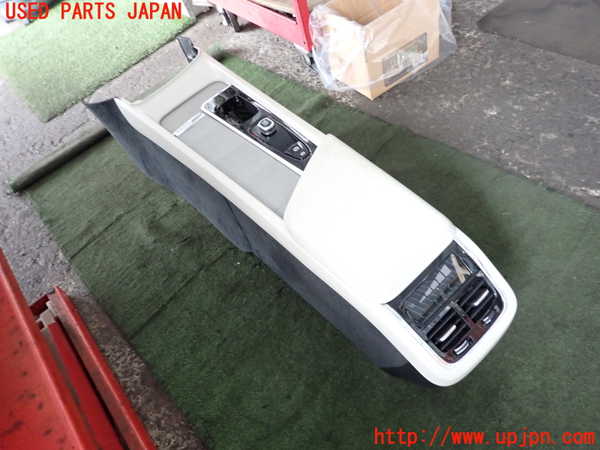 2UPJ-9240907540]ボルボ・V60(ZB420TM)センターコンソール 中古_2