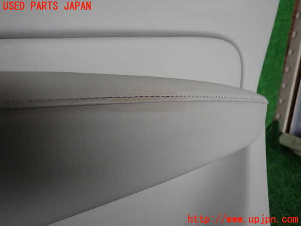 2UPJ-9240901294]ボルボ・V60(ZB420TM)右後ドア内張り 中古_3