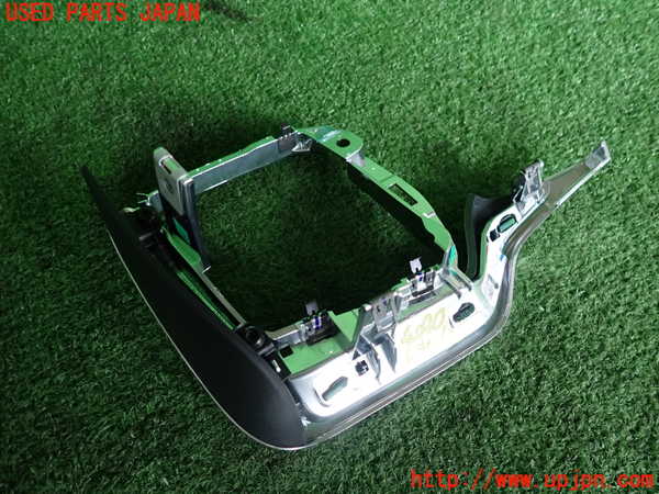 2UPJ-9240907692]ボルボ・V60(ZB420TM)内装トリム類2 中古_3
