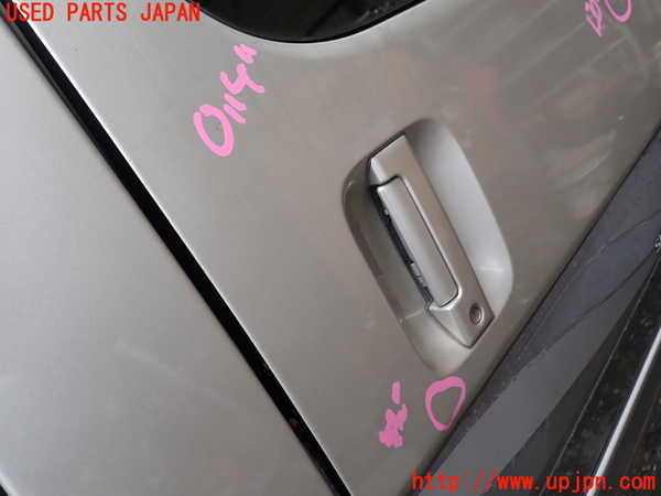 1UPJ-9240911320]ハイエースワゴン100系(KZH100G)左後ドア 中古_3