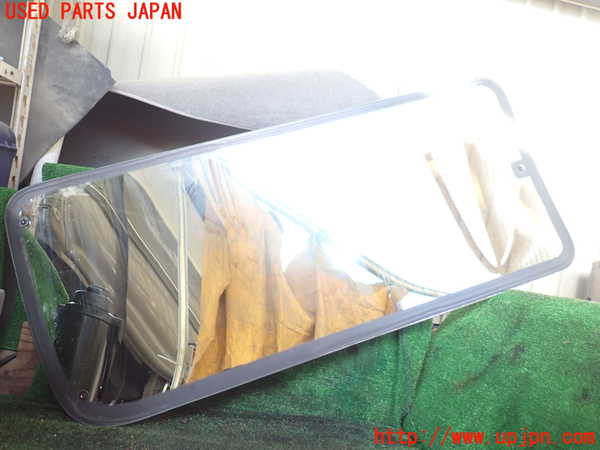 1UPJ-9240911370]ハイエースワゴン100系(KZH100G)右サイドセンターガラス 中古_2