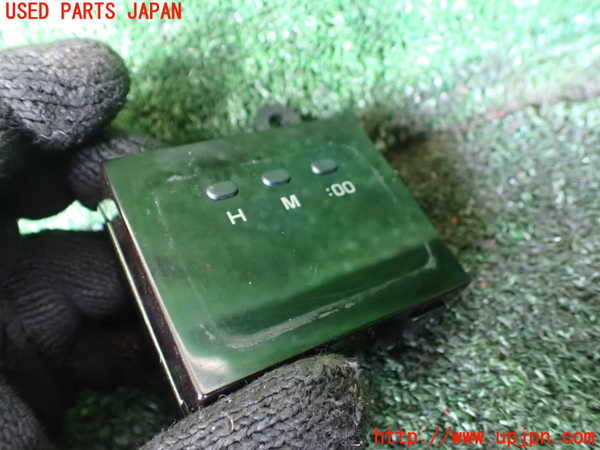 1UPJ-9240917850]ハイエースワゴン100系(KZH100G)時計 中古_2