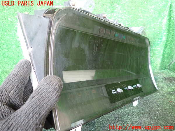 1UPJ-9240916170]ハイエースワゴン100系(KZH100G)スピードメーター 中古_2