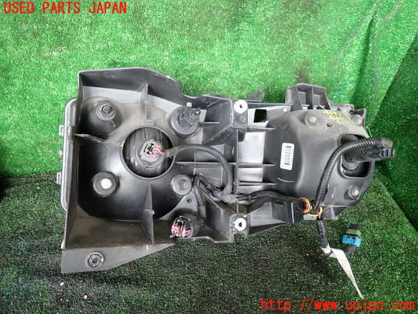 1UPJ-9240921130]ハマーH3(不明)右ヘッドライト ハロゲン 中古_3