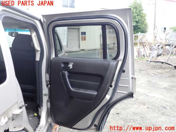 1UPJ-9240921290]ハマーH3(不明)右後ドア 中古(43R-000265 M513)_4