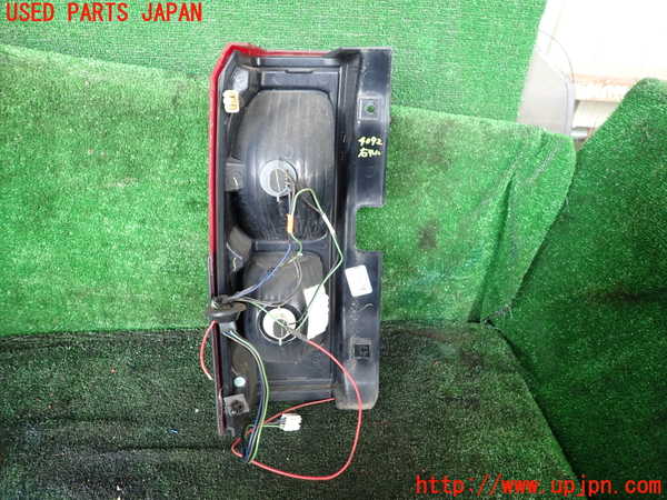 1UPJ-9240921530]ハマーH3(不明)右テールランプ 中古_3