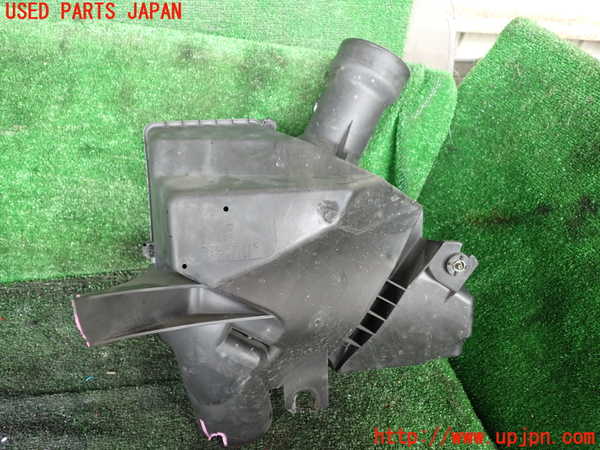 1UPJ-9240922560]ハマーH3(不明)エアクリーナーボックス 中古_3
