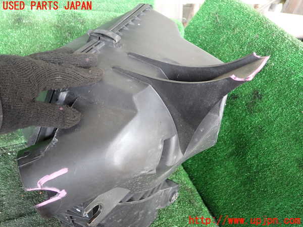 1UPJ-9240922560]ハマーH3(不明)エアクリーナーボックス 中古_4