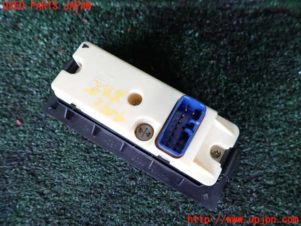 1UPJ-9240926240]ハマーH3(不明)右前パワーウィンドウスイッチ 中古_2