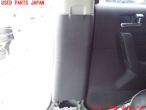 1UPJ-9240927665]ハマーH3(不明)右センターピラートリム 中古_3