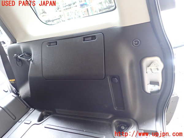 1UPJ-9240927675]ハマーH3(不明)右リアピラートリム 中古_3