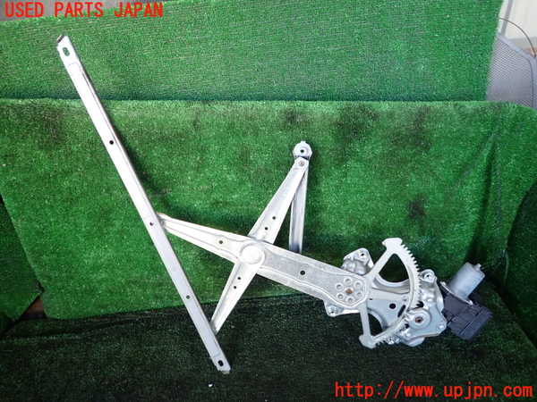 1UPJ-9240931236]クラウン ハイブリッド(AZSH20)右前レギュレーターモーター 中古_2