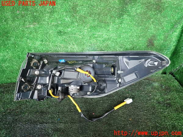 1UPJ-9240931536]クラウン ハイブリッド(AZSH20)左テールランプ 中古_2
