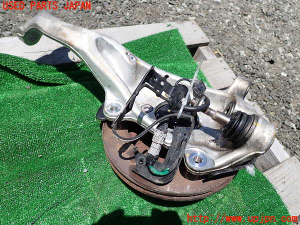 1UPJ-9240934295]クラウン ハイブリッド(AZSH20)左フロントナックルハブ 中古_2